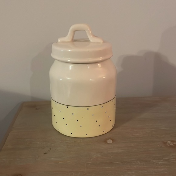Rae Dunn ‘snack’ jar - Picture 2 of 2